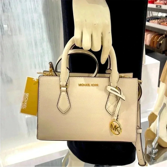Michael Kors Sheila Small Center Zip Satchel Shoulder Crossbody - Picture 1 of 16